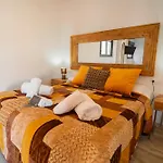 Center San Eloy Affittacamere *