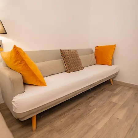 Center San Eloy Affittacamere